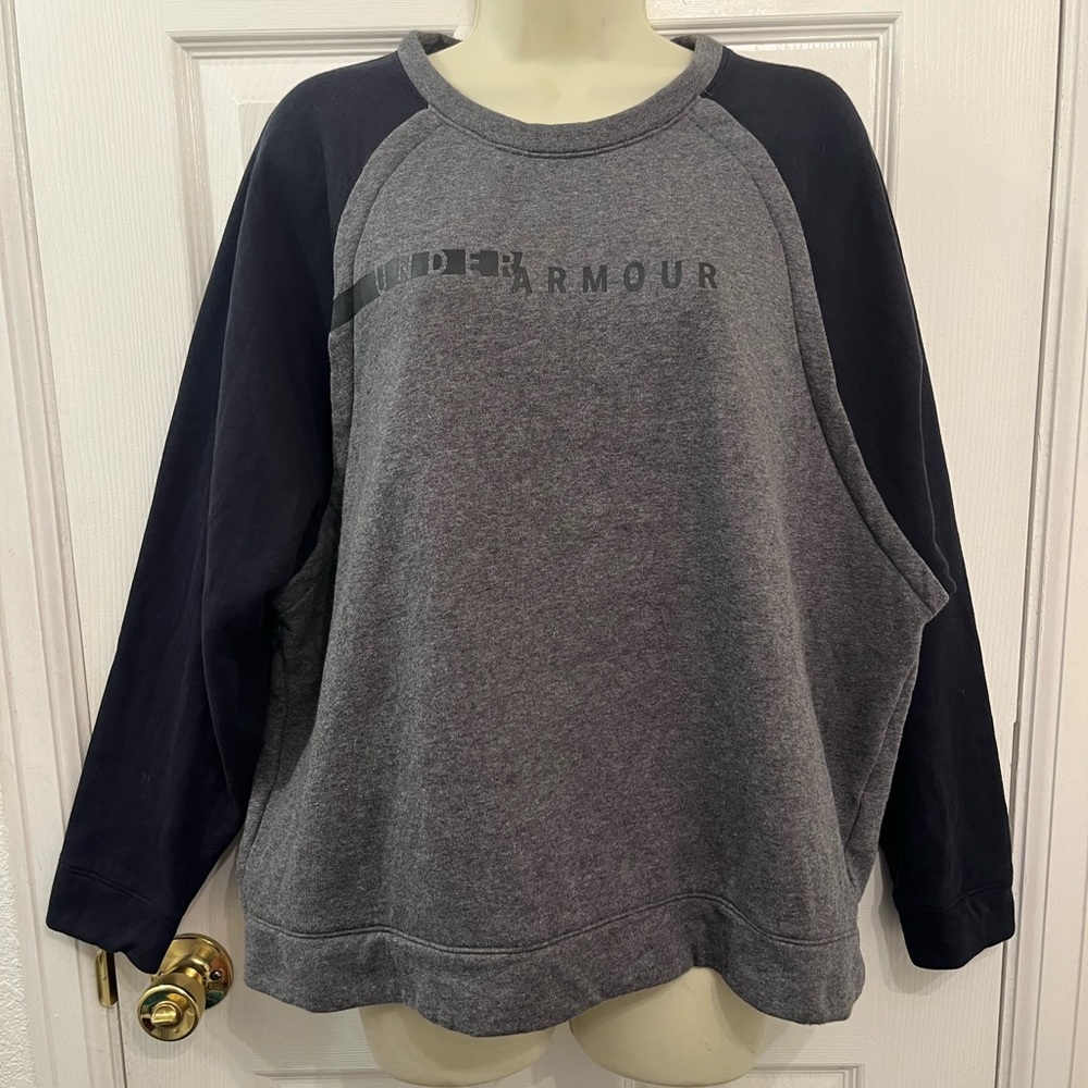 Loose Fit Under Armour Sweatshirt